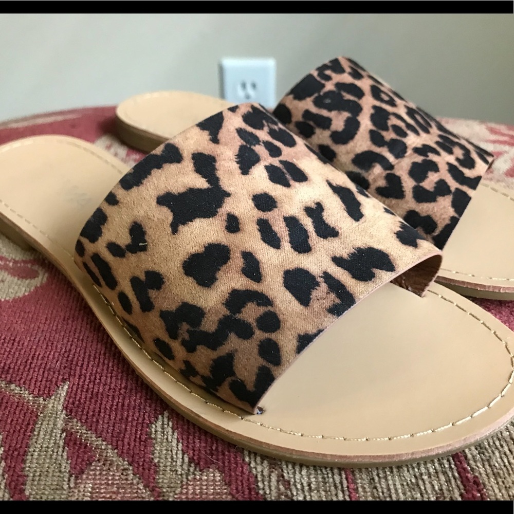 Smooth move Leopard Slides worn once.